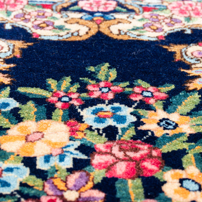 ペルシャ絨毯（手織り）　約60×90cm　玄関マットMサイズ