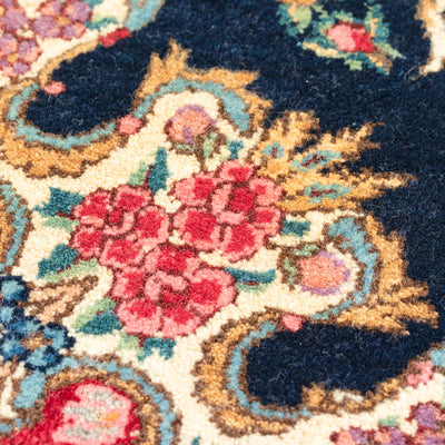 ペルシャ絨毯（手織り）　約40×40cm