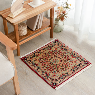 ペルシャ絨毯（手織り）　約40×40cm