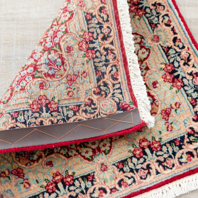 ペルシャ絨毯（手織り）　約40×40cm