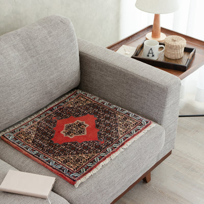 ペルシャ絨毯（手織り）　約40×40cm