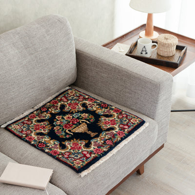 ペルシャ絨毯（手織り）　約40×40cm