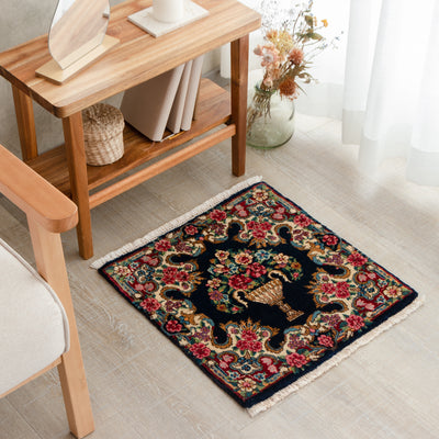 ペルシャ絨毯（手織り）　約40×40cm