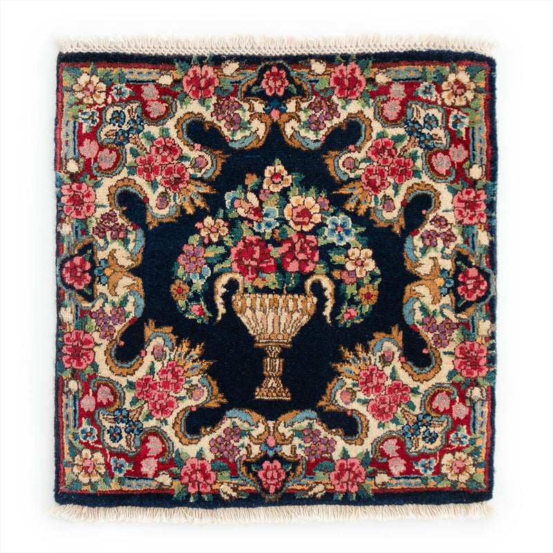 ペルシャ絨毯（手織り）　約40×40cm