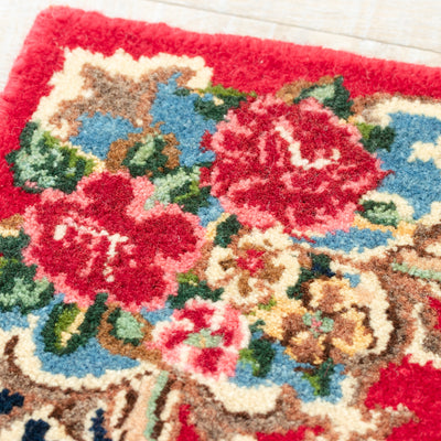 ペルシャ絨毯（手織り）　約40×40cm